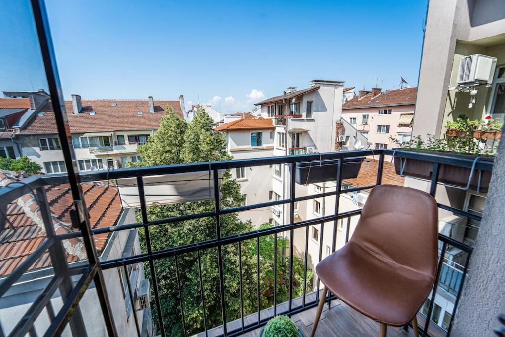 Central Apartment 2Bd Next To Vitosha Bul. Sofia Exterior photo